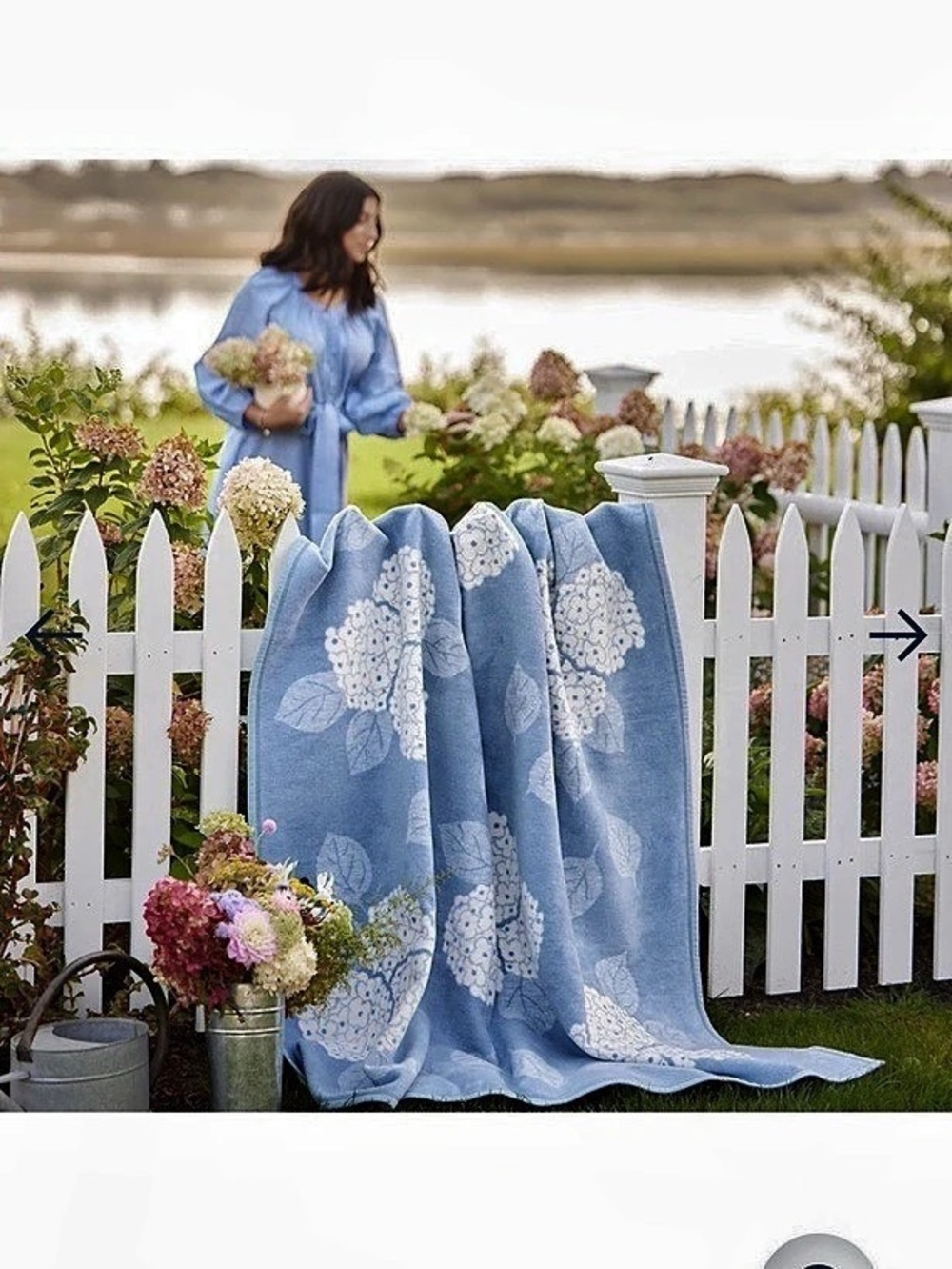 ChappyWrap Hydrangeas Bluebell Blue & Cream - Gently Used